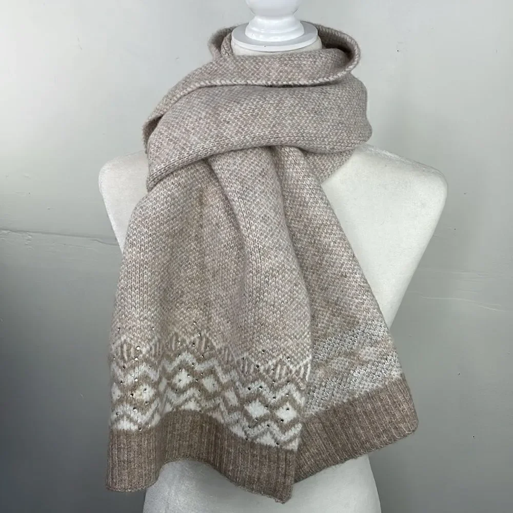 Scarf Rectangular Tight Knit with Embellishments detail OS